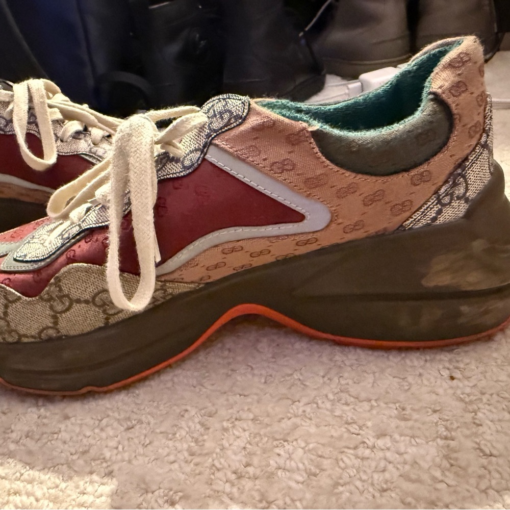 Gucci Rhyton Red and Tan Patterned Sneakers size 7.5 which is us 8.5 - Picture 8 of 9